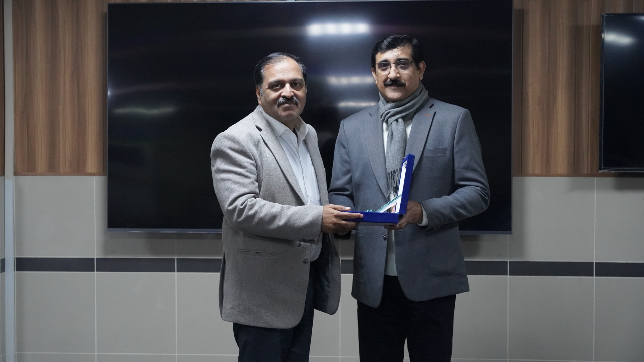 ECG INTERPRETATION WORKSHOP AT GHURKI TRUST TEACHING HOSPITAL LAHORE